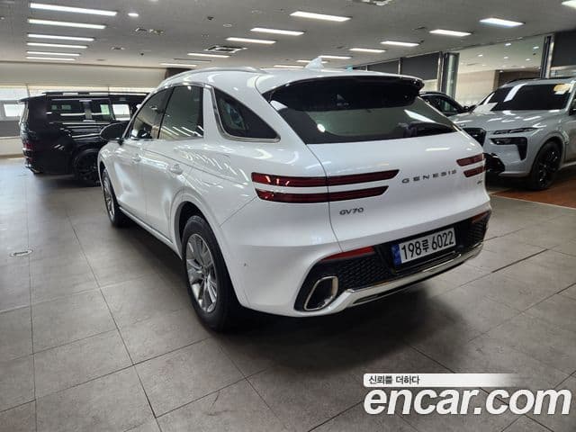 Genesis GV70, 2023 2