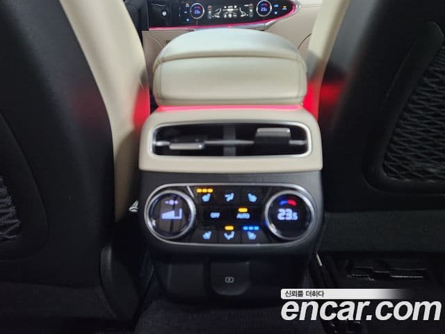 Genesis GV70, 2023 16