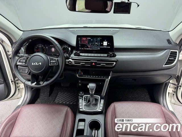 Kia Seltos Signature, 2023 7