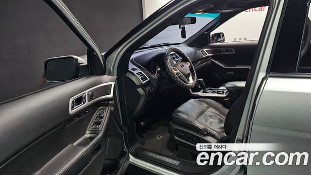 Ford Explorer 5세대, 2015 11