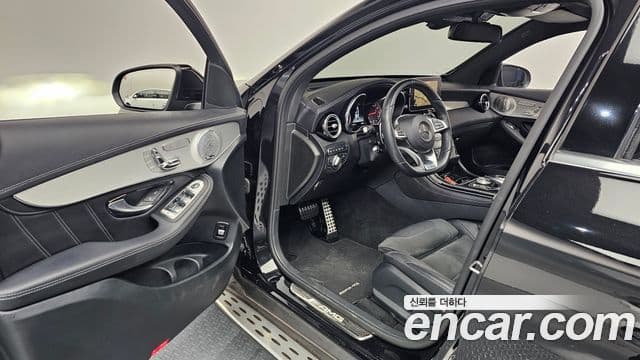 Mercedes-Benz GLC-класс X253 AMG GLC63 S 4MATIC+ купе, 2018 10