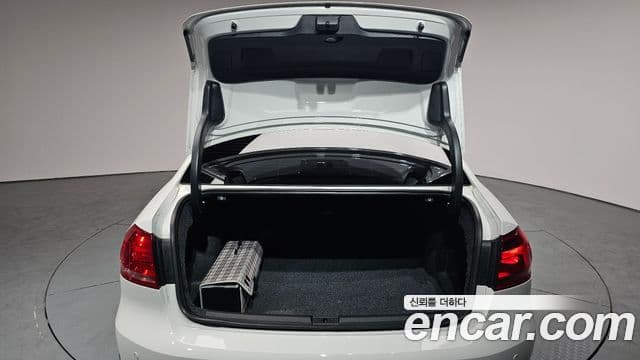 Volkswagen The / новый New Passat B7, 2014 20