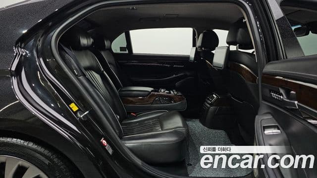 Genesis EQ900 Prestige, 2018 12