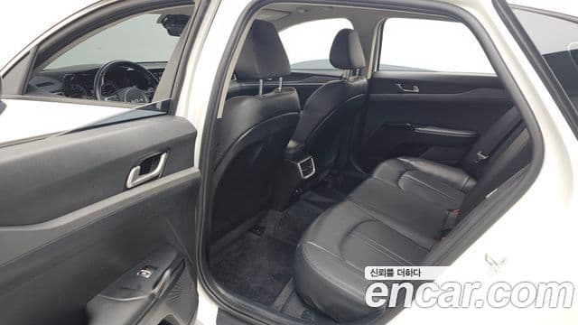 Kia K5 3세대 Standard, 2022 11