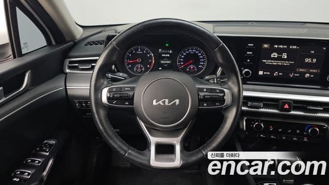 Kia K5 3세대 Standard, 2022 14