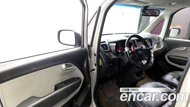 Kia Ray Deluxe, 2015 11