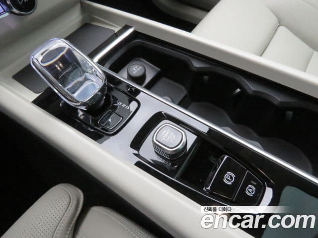 Volvo XC60 2세대 B5 Ultra Dark Air подвеска, 2026 19