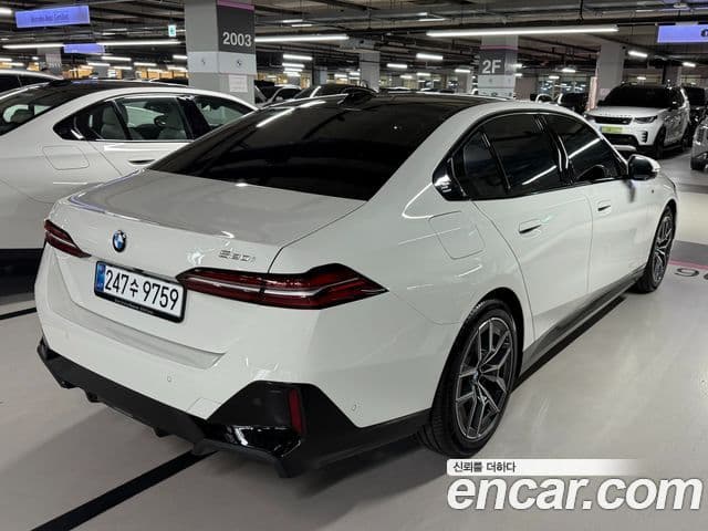 BMW 5시리즈 (G60) 520i M Sport, 2025 все фото