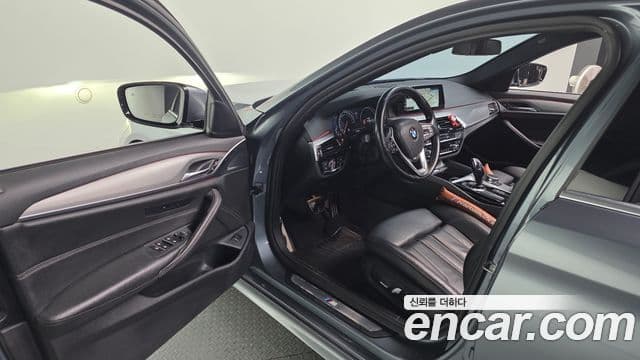BMW 5시리즈 (G30) 520d xDrive M Sport, 2018 11