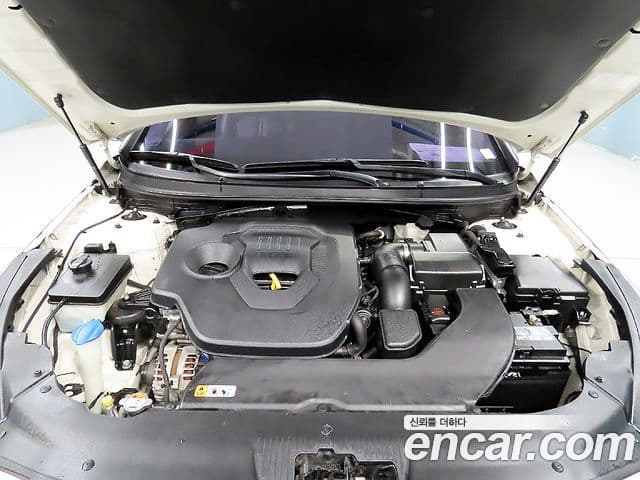 Hyundai LF Sonata 2.0 Smart, 2015 18