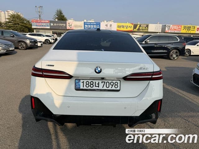 BMW 5시리즈 (G60) 530i xDrive M Sport, 2024 6