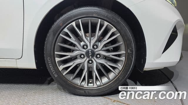 Kia The / новый New K3 2세대 Prestige, 2022 все фото