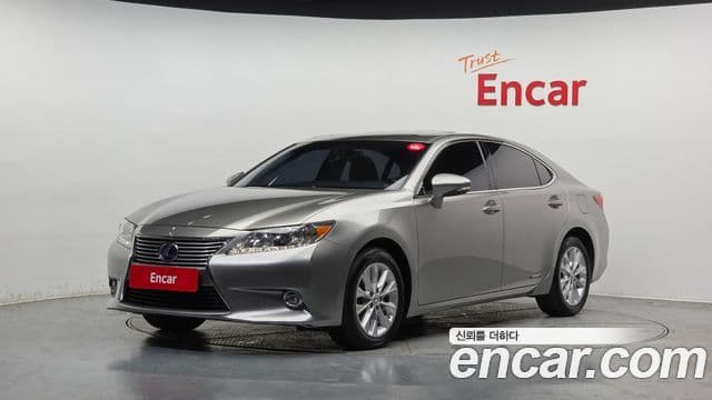 Lexus New ES300h XV60, 2015 1