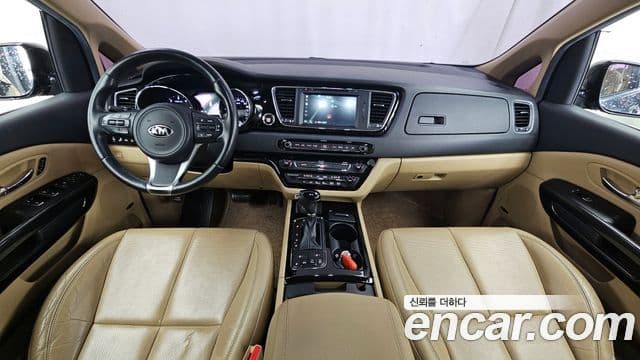 Kia All New Carnival Noblesse, 2016 7