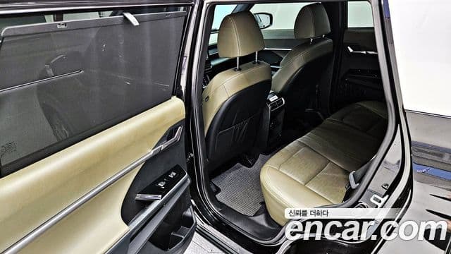 KG모빌리티(SsangYong) Torres T7, 2024 11