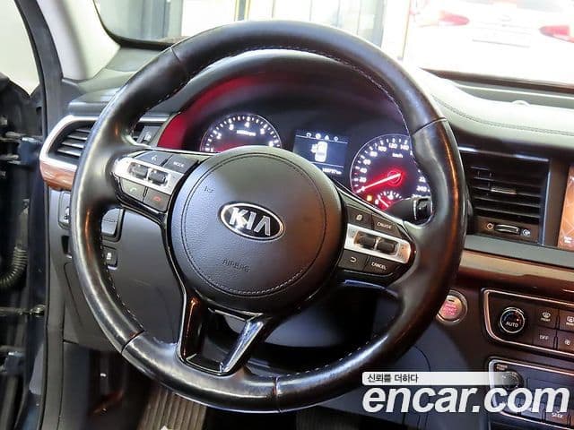 Kia All New K7 3.0 LPI Luxury (арендный автомобиль), 2017 8