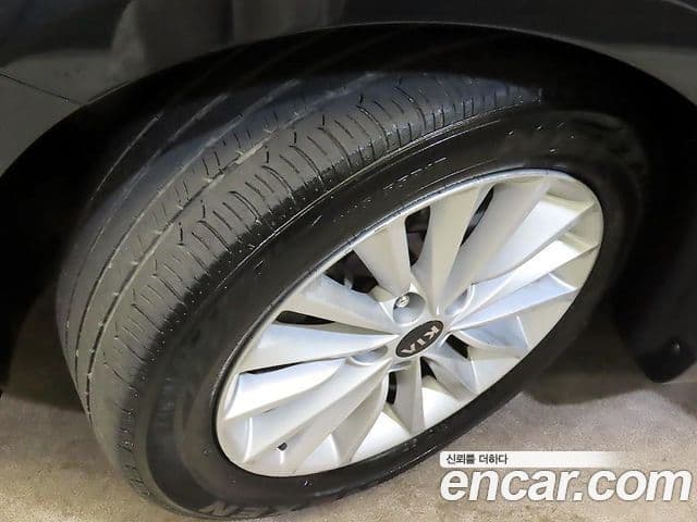 Kia All New K7 3.0 LPI Luxury (арендный автомобиль), 2017 20