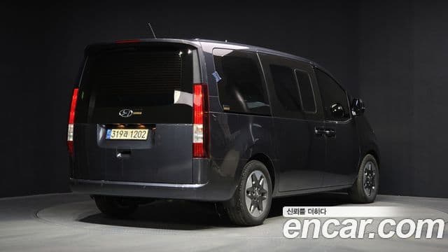 Hyundai Staria Modern, 2022 2