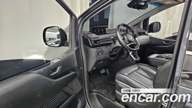 Hyundai Staria Modern, 2022 10