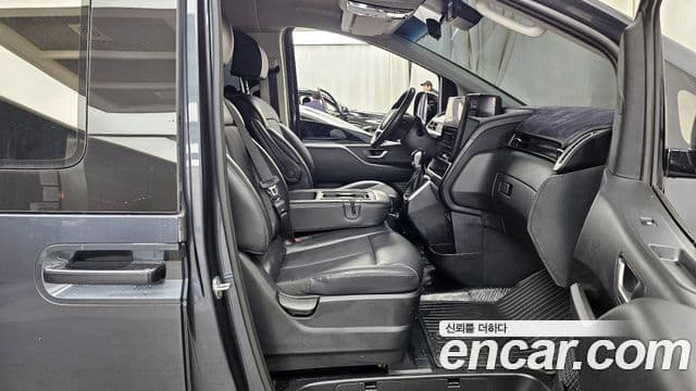 Hyundai Staria Modern, 2022 11