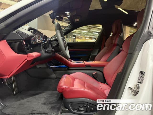 Porsche 타이칸 GTS, 2023 7