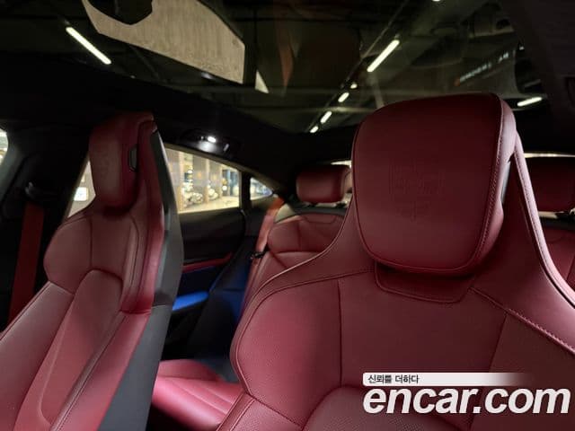 Porsche 타이칸 GTS, 2023 8