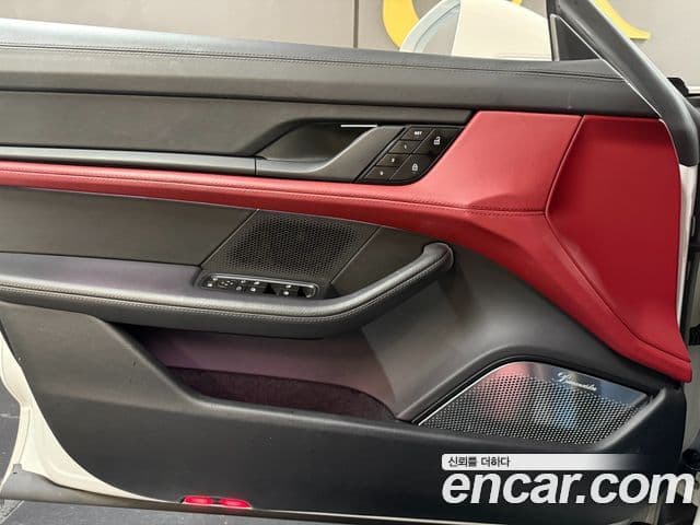 Porsche 타이칸 GTS, 2023 16