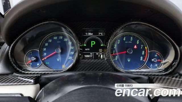 Maserati 그란카브리오 4.7 Sport, 2012 8