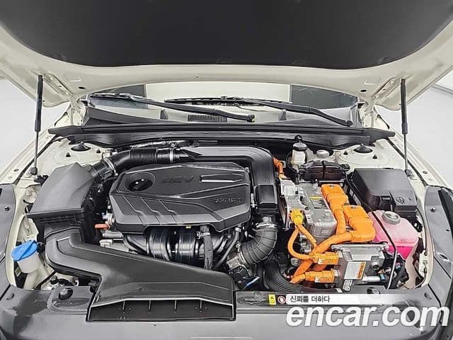 Kia K5 гибрид 3세대 Prestige, 2023 6