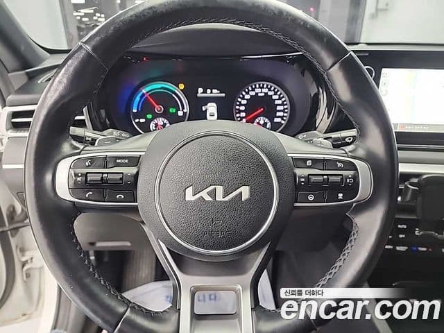 Kia K5 гибрид 3세대 Prestige, 2023 9