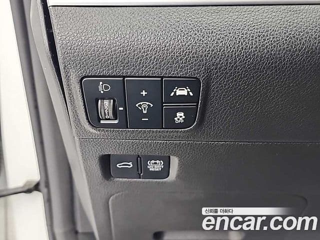 Kia K5 гибрид 3세대 Prestige, 2023 17