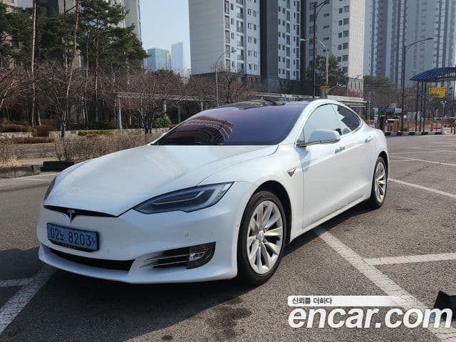 Tesla модель S Long Range, 2020 1