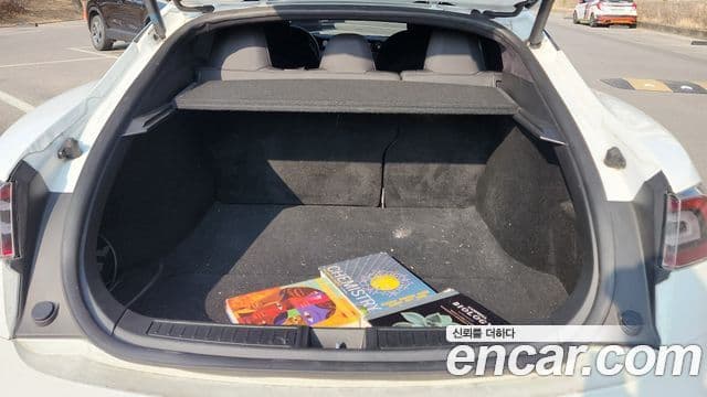 Tesla модель S Long Range, 2020 19