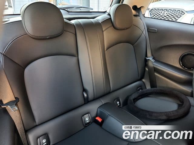 Mini Cooper 3세대, 2019 11