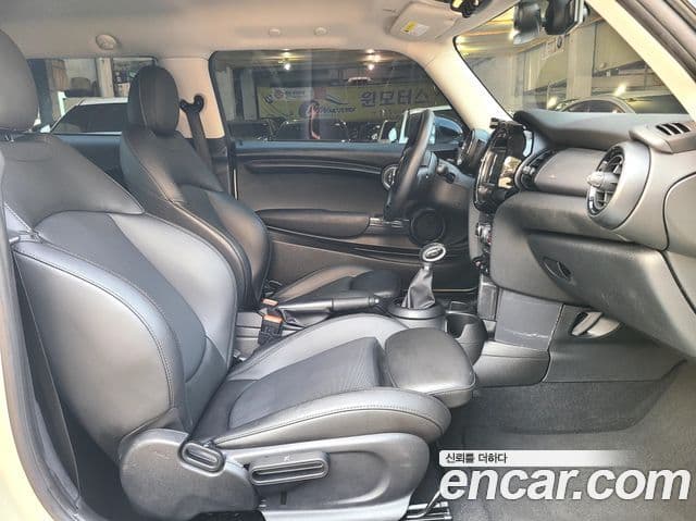 Mini Cooper 3세대, 2019 13