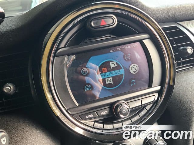 Mini Cooper 3세대, 2019 16