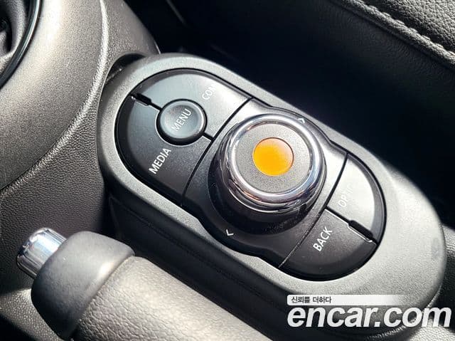 Mini Cooper 3세대, 2019 20