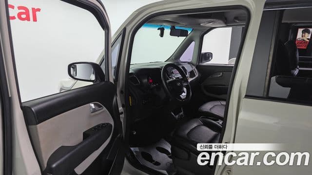 Kia Ray Deluxe Special bi-fuel, 2012 10