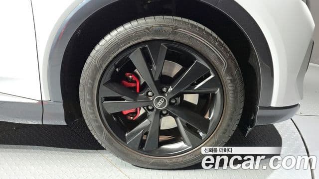 Audi Q4 e-Tron (F4) Premium, 2022 все фото