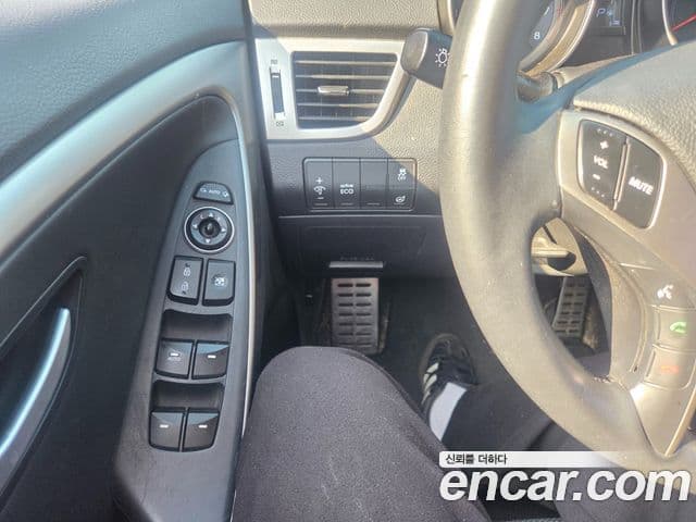 Hyundai i30(новый кузов / новое поколение) 1.6 GDI Extreme, 2012 11