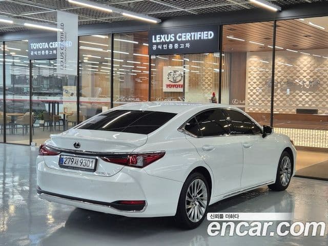 Lexus ES300h 7세대 Executive, 2026 2