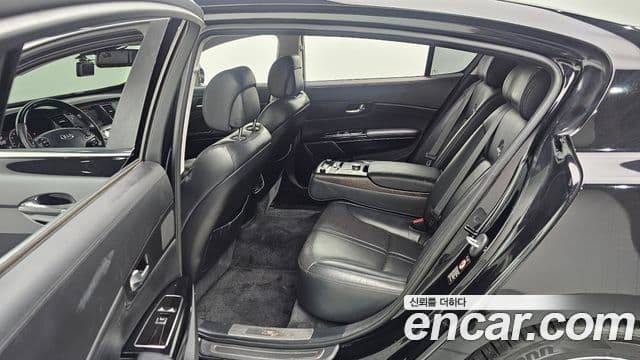 Kia K9 Special, 2013 13