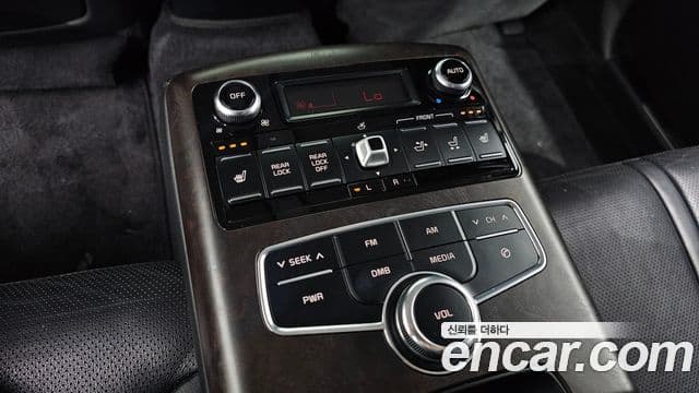 Kia K9 Special, 2013 19