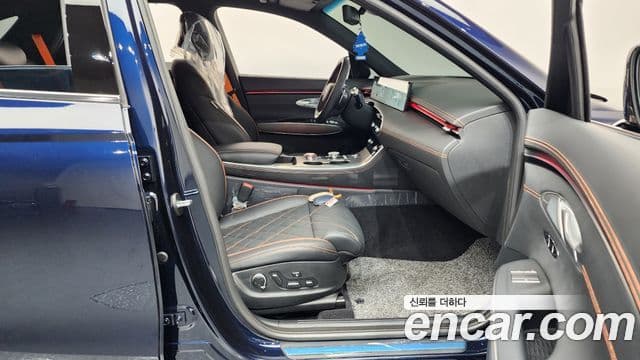 Genesis GV70, 2025 11