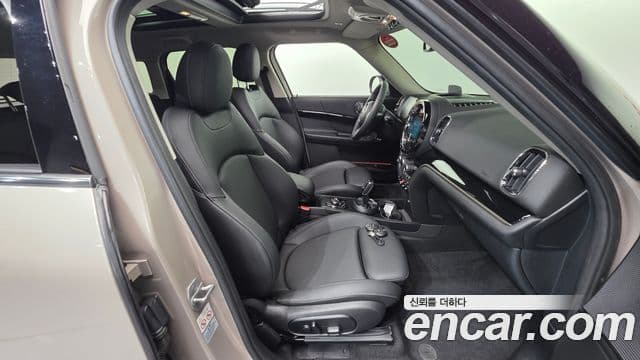 Mini Cooper Countryman 2세대, 2023 10