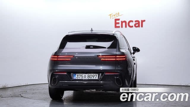 Genesis GV70, 2021 4