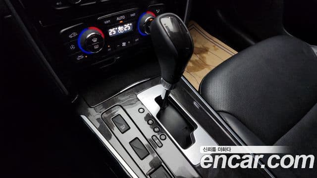 Renault Korea(Samsung) SM7 Nova LPLI 2.0 LPe для людей с инвалидностью, 2017 9