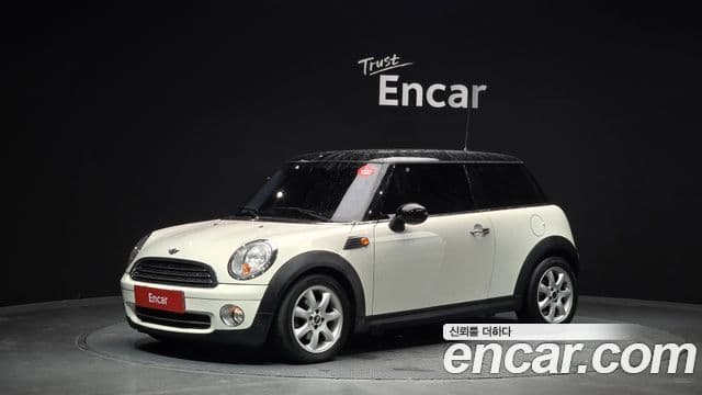 Mini Cooper SE, 2010 1