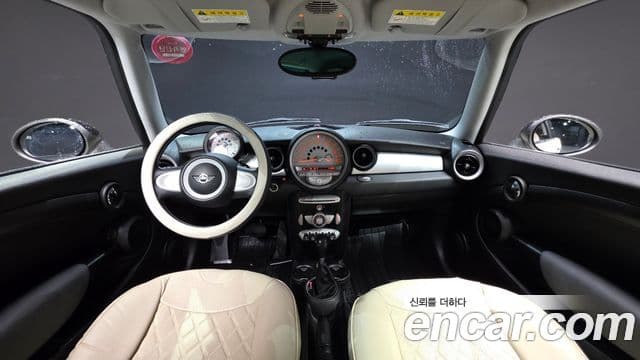 Mini Cooper SE, 2010 7