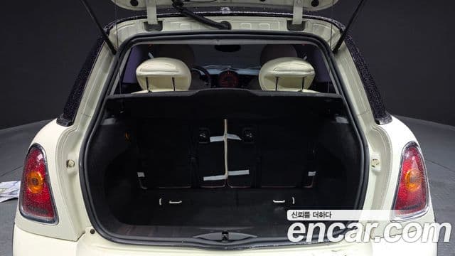 Mini Cooper SE, 2010 20